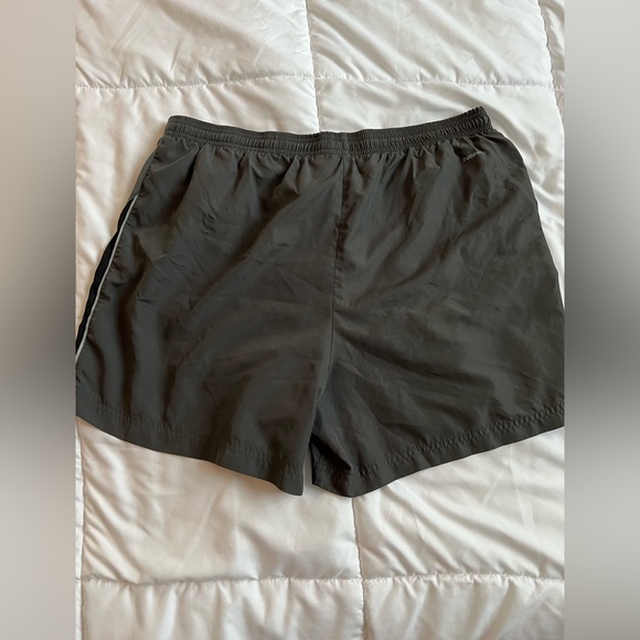 Champion Duo Dry Medium dark gray shorts - Picture 2 of 6